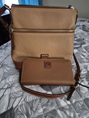 Dooney & Bourke Tan Pebble Leather Crossbody Bag with Wallet